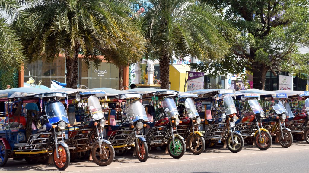 Une journée type à Vientiane