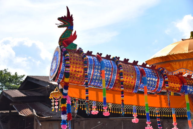 Fête des fusées au Laos.