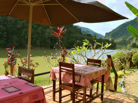 Hôtel de catégorie moyenne au Laos - mmau