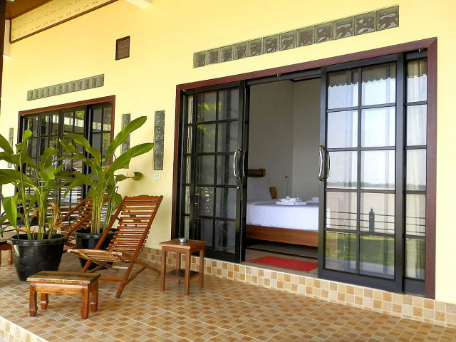 Hôtel de catégorie moyenne au Laos - MNNE