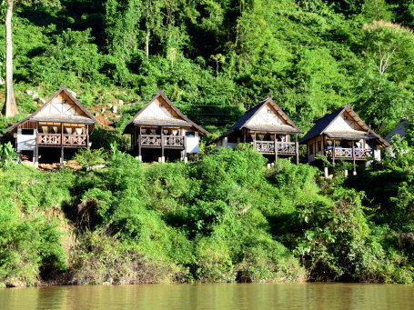 Hôtel de catégorie moyenne au Laos - mnwe