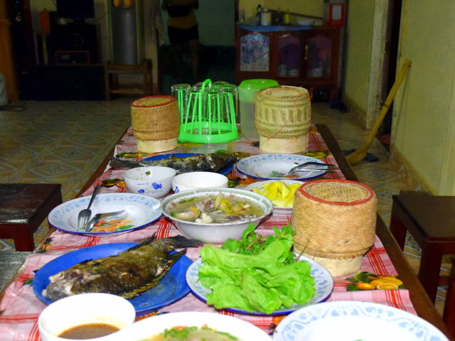 Villages et logements globe trotter au Laos - VVRS